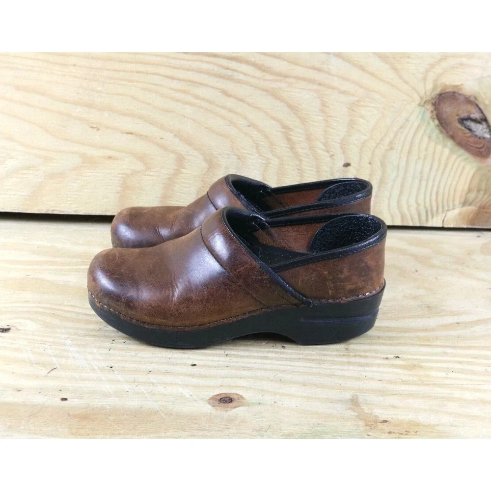 Dansko Clogs Womens 6.5 Brown Distressed Leather Slip On Nursing Shoes Comfort